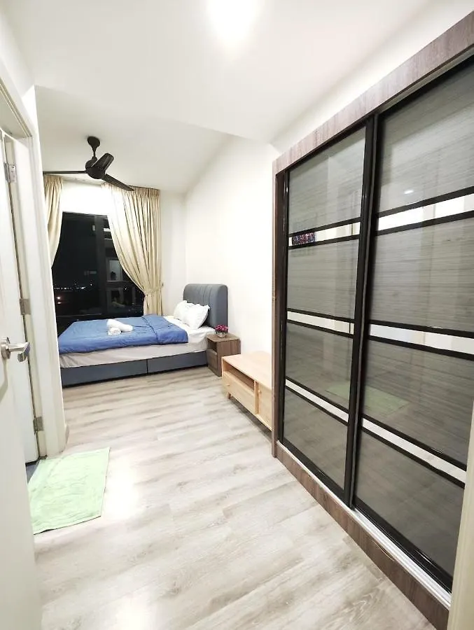 Mosaic High Floor And Nice View 2 Bedroom 4-5 Pax Johor Bahru 0*,  Malaysia